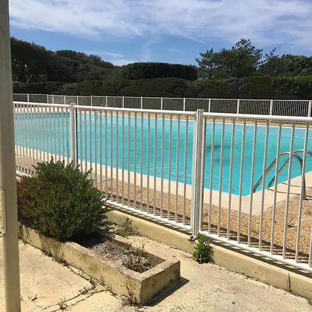 Avec Terrasse Proche De La